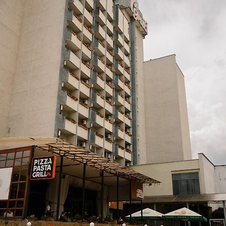 7 Days Hotel Kamyanets-Podilskyi エクステリア 写真