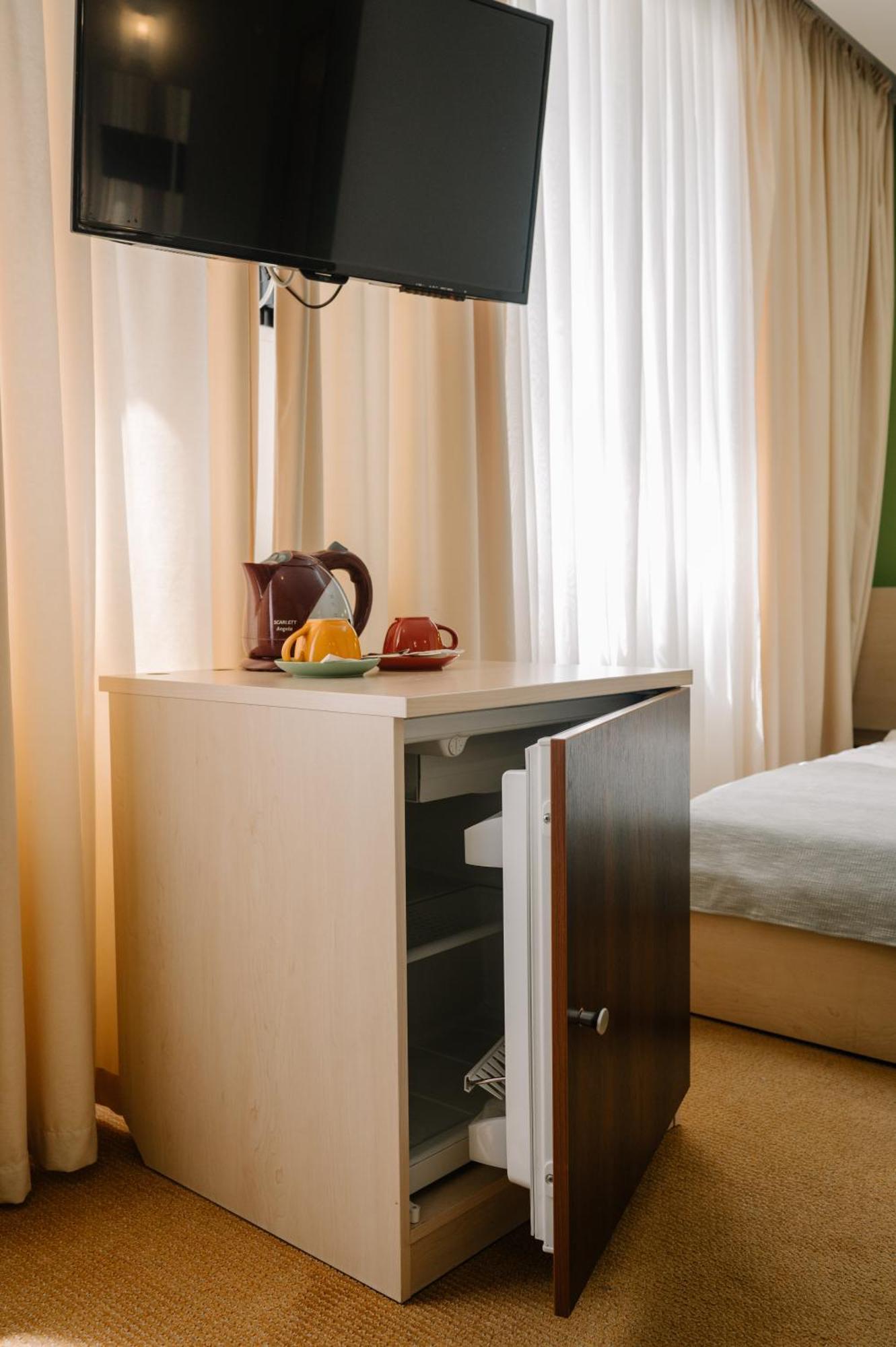 7 Days Hotel Kamyanets-Podilskyi エクステリア 写真