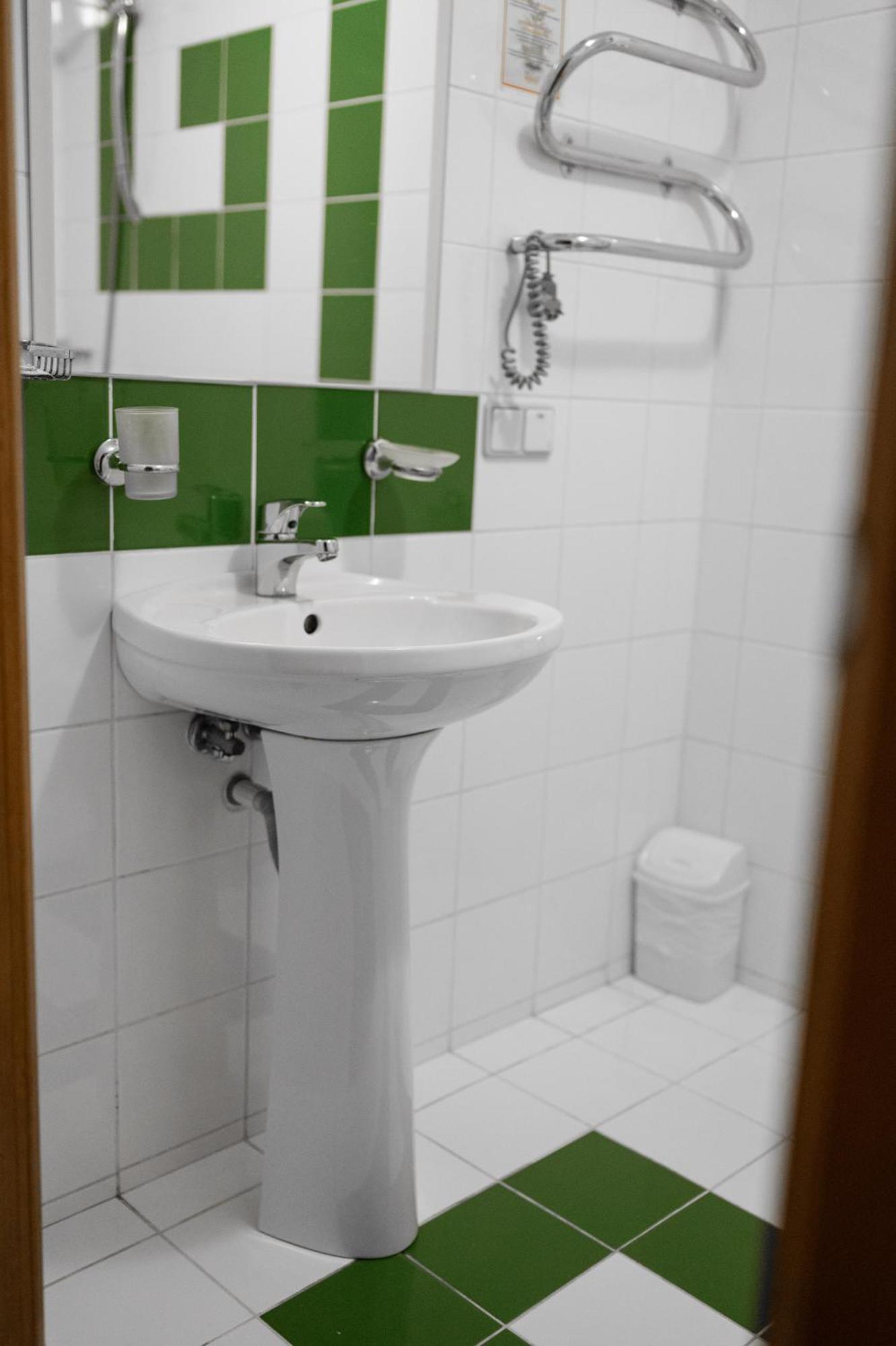 7 Days Hotel Kamyanets-Podilskyi エクステリア 写真